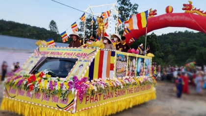 Phật giáo Thị xã Hồng Lĩnh tổ chức Đại lễ Phật đản PL 2567